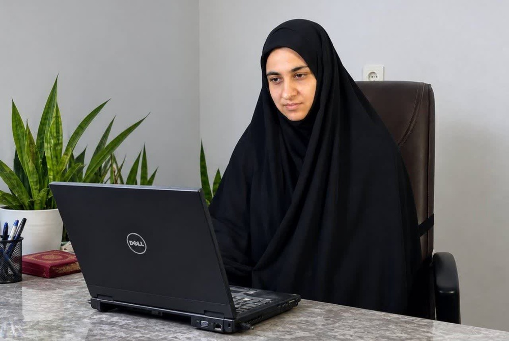 پیوند ناگسستنی ایمان و مسئولیت اجتماعی؛ نقد جریان‌های فکری نوپدید در اثر برگزیده جشنواره «بانوی کرامت»