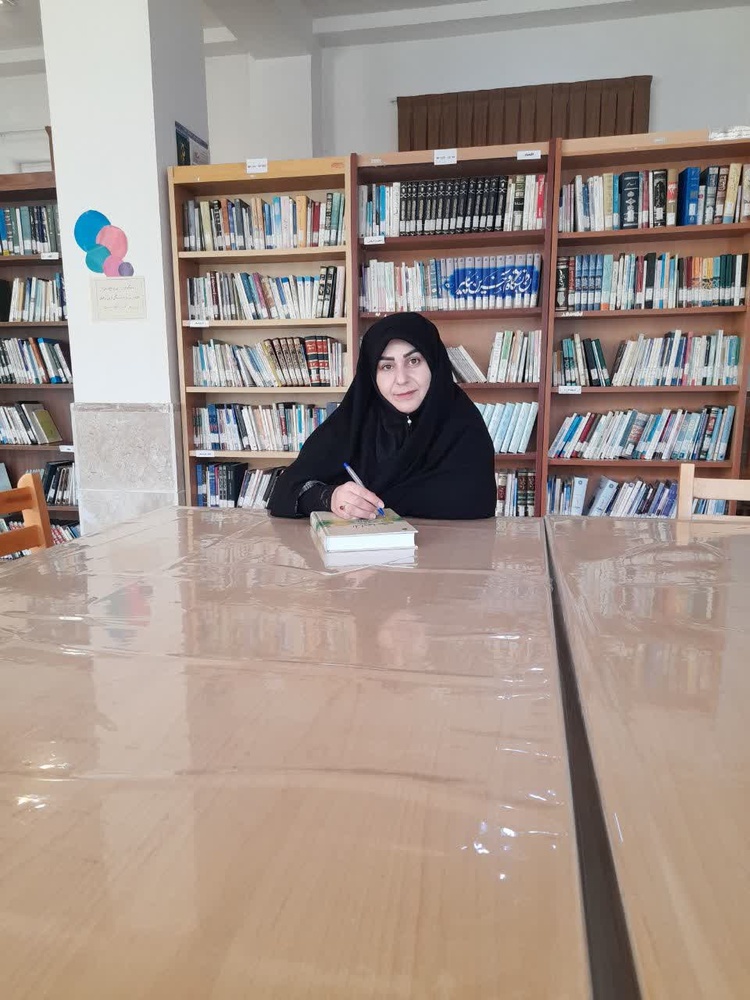 زن؛ مدیریت بحران و تاب‌آوری خانواده؛ واکاوی پژوهشگر برگزیده «بانوی کرامت» در الگوی نقش‌آفرینی فعال