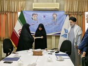 تکریم از نخبگان حوزوی؛ «خانم پاکمنش» به عنوان استعداد برتر تبلیغی در استان گلستان تجلیل شد