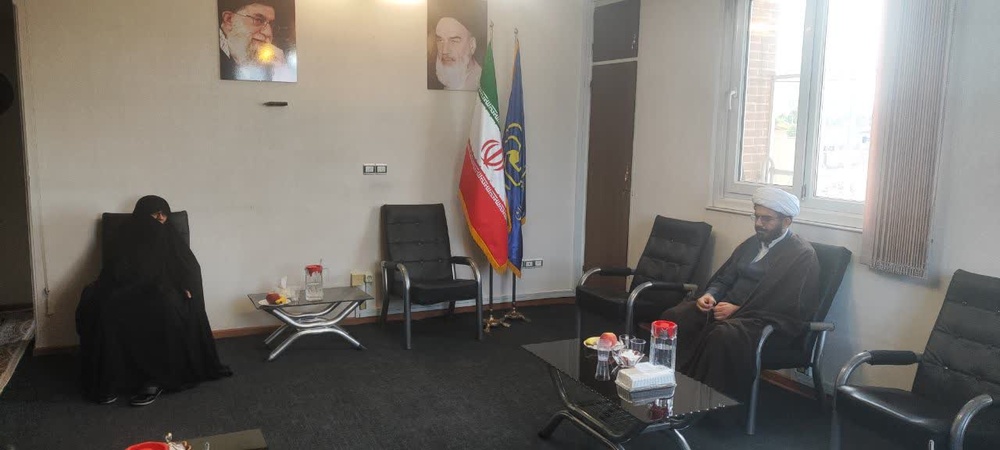 بررسی راهکارهای توسعه مدارس علمیه با رویکرد قرآنی