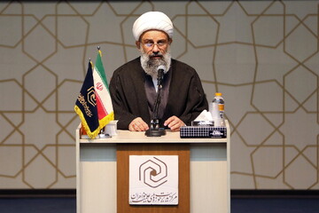 تصاویر/ آیین اختتامیه هجدهمین جشنواره علمی ـ پژوهشی «بانوی کرامت»