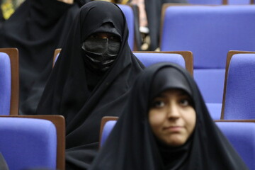 تصاویر/ آیین اختتامیه هجدهمین جشنواره علمی ـ پژوهشی «بانوی کرامت»