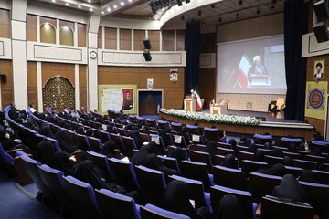 تصاویر/ آیین اختتامیه هجدهمین جشنواره علمی ـ پژوهشی «بانوی کرامت»
