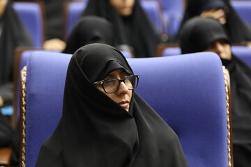 تصاویر/ آیین اختتامیه هجدهمین جشنواره علمی ـ پژوهشی «بانوی کرامت»