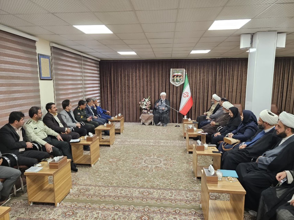 تصاویر/ نشست هماهنگی دستگاه‌های اجرایی کردستان برای همایش ملی «بانوی کُرد»