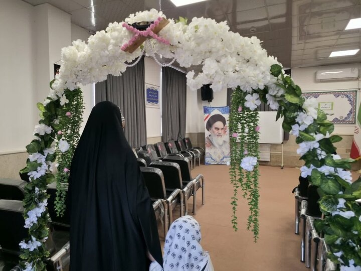 تصاویر/ استمرار طرح اربعین تعالی در مدرسه علمیه نرجسیه سیرجان