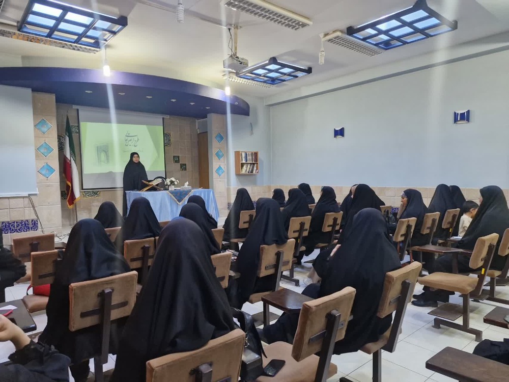 تفکر انتقادی؛ ابزار کلیدی بانوان پژوهشگر در مواجهه با جنگ روایت‌ها