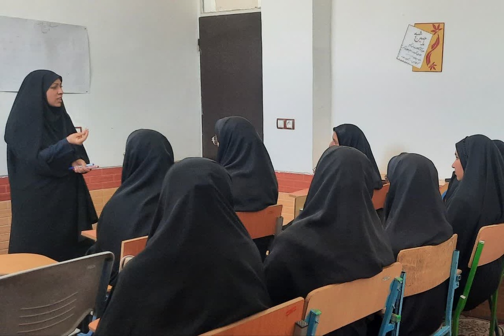 حوزه علمیه الزهرا (س) ششده میزبان کلاس سبک زندگی با موضوع آثار حسن‌ظن در زندگی