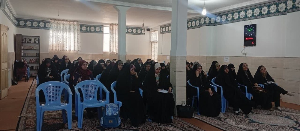 اثرگذاری جهاد تبیین در گرو مراقبه مداوم و تطهیر قلب از گناه است