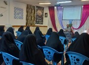حضرت زهرا(س)؛ پرچمدار جهاد تبیین و دفاع از ولایت در تاریخ اسلام / زنان پیشگامان تربیت نسل مدافع ولایتند