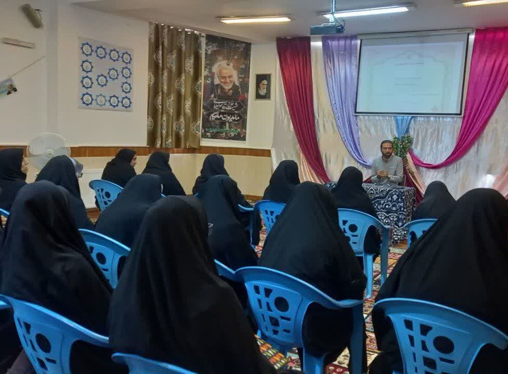 حضرت زهرا(س)؛ پرچمدار جهاد تبیین و دفاع از ولایت در تاریخ اسلام / زنان پیشگامان تربیت نسل مدافع ولایتند