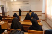 برگزاری کارگاه آموزشی مقاله‌نویسی و منبع‌یابی در مدرسه علمیه الزهرا(س) کازرون