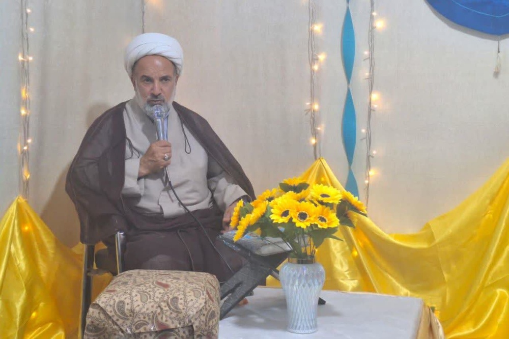 آیین تجلیل از طلاب ممتاز مدرسه علمیه فاطمه‌الزهرا (س) جنت‌شهر برگزار شد/ فرماندار داراب بر حمایت همه‌جانبه از زیرساخت‌های حوزه‌های علمیه تأکید کرد