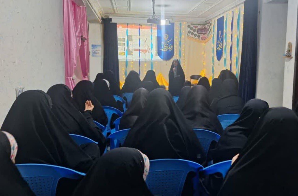 آیین تجلیل از طلاب ممتاز مدرسه علمیه فاطمه‌الزهرا (س) جنت‌شهر برگزار شد/ فرماندار داراب بر حمایت همه‌جانبه از زیرساخت‌های حوزه‌های علمیه تأکید کرد