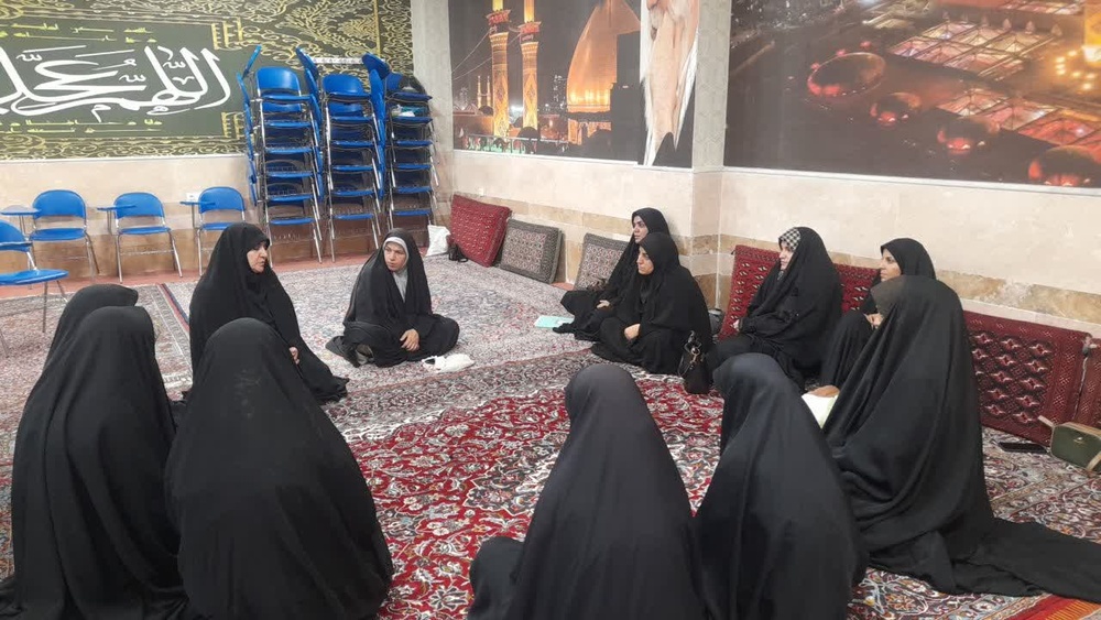 برگزاری نشست مدیر مدرسه علمیه ریحانةالرسول با طلاب جدیدالورود