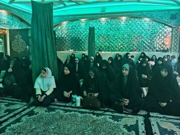 بازدید طلاب مدرسه الزهرا (س) ماهان از اتاق تربت سازمان عتبات و عالیات کرمان