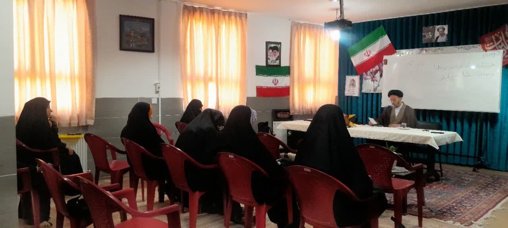 حوزه علمیه بهترین مکان برای فراگیری منظم این علوم است