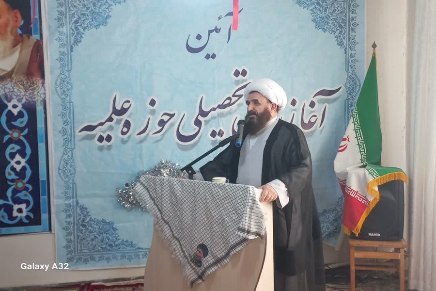 علم بدون تهذیب عامل سقوط است