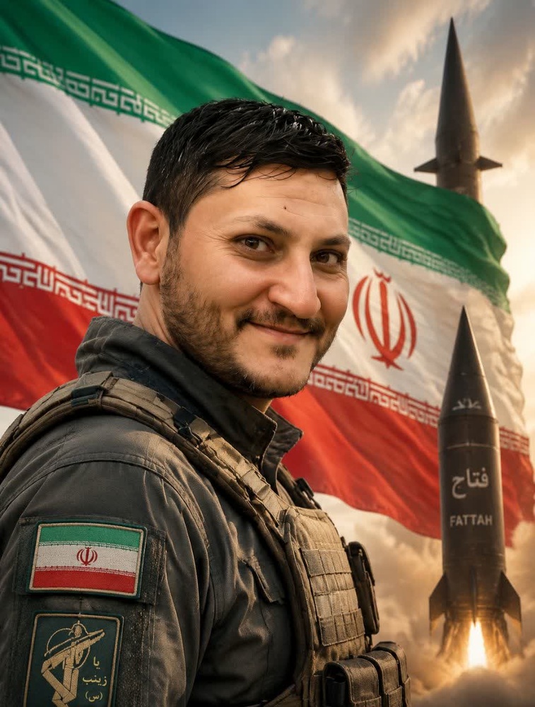 روایتِ تداومِ جهاد در خانه‌ شهید؛ دیدار مسئولان حوزوی با خانواده شهید مصطفی ملاولی در قروه