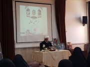 انس با قرآن وعمل به آن  وظیفه اصلی طلاب است
