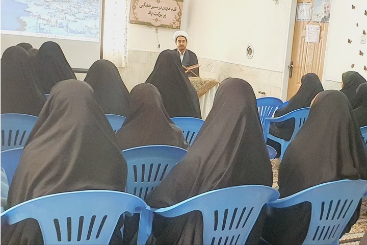 نشست تبیین اهداف و انگیزه‌های طلبگی در مدرسه علمیه فاطمه الزهرا سلام الله علیها خفر