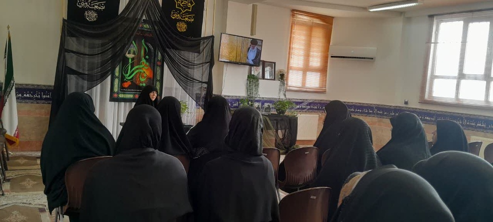 بررسی ابعاد تاریخی و اعتقادی سیره حضرت فاطمه زهرا(س) در نشست سوگواری مدرسه علمیه فاطمیه گرمسار