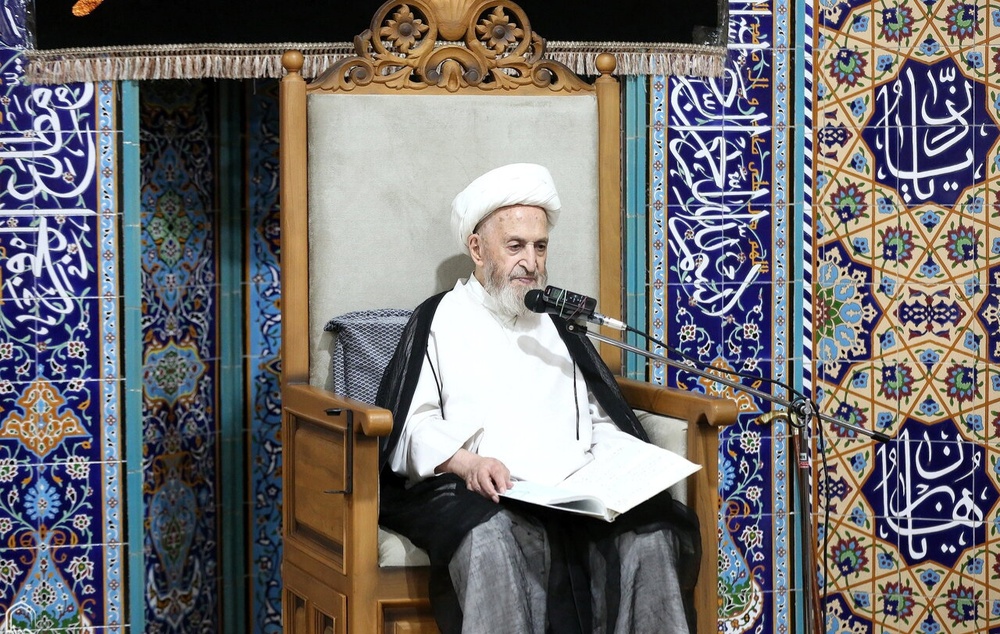 ایستادگی در برابر تهدید دشمن جلوه‌ای از عظمت الهی است