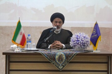 مراسم تجلیل از طلاب و اساتید نخبه مدارس علمیه خواهران استان کرمان