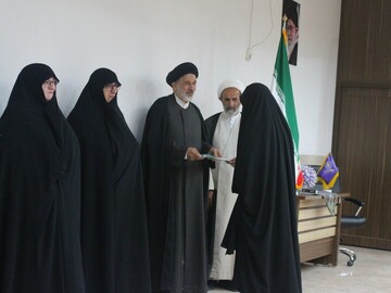 مراسم تجلیل از طلاب و اساتید نخبه مدارس علمیه خواهران استان کرمان