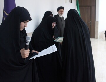 مراسم تجلیل از طلاب و اساتید نخبه مدارس علمیه خواهران استان کرمان