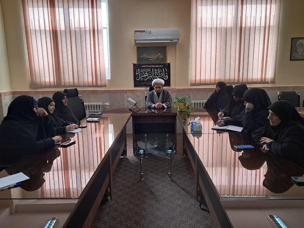 برگزاری نشست تبلیغی با حضور رئیس سازمان تبلیغات اسلامی شهرستان رباط‌کریم در حوزه علمیه امام خمینی (ره)