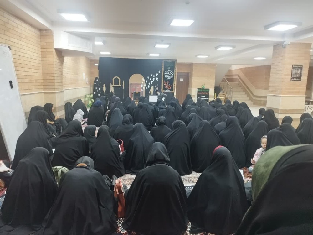 هویت و کنشگری زن امروزی تراز انقلاب برگرفته از سیره حضرت فاطمه زهرا (س) در شرایط جنگ و بحران