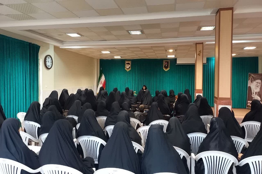 توازن میان آراستگی و حجاب هویت طلبگی را تقویت می‌کند