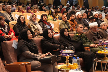 همایش ملی بانوی کُرد