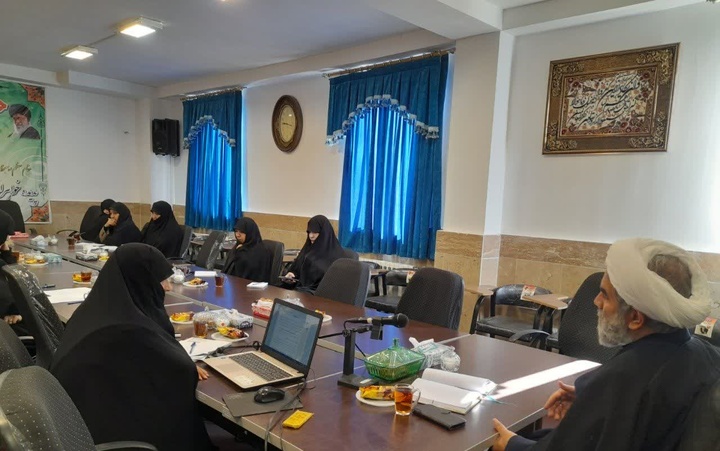 نشست تخصصی مدیران و معاونین آموزش مدارس علمیه