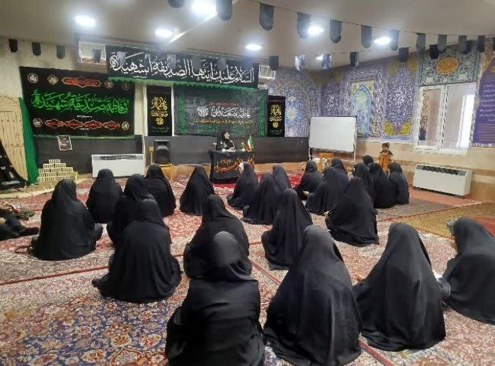برگزاری جلسه اخلاق هفتگی و تبیین الگوی تربیتی حضرت زهرا سلام‌الله‌علیها در حوزه علمیه نورآباد
