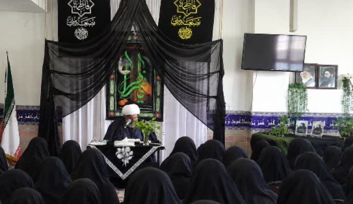 غفلت، مانع اصلی کمال انسان است؛ ایمان زنده، راه رسیدن به قرب الهی
