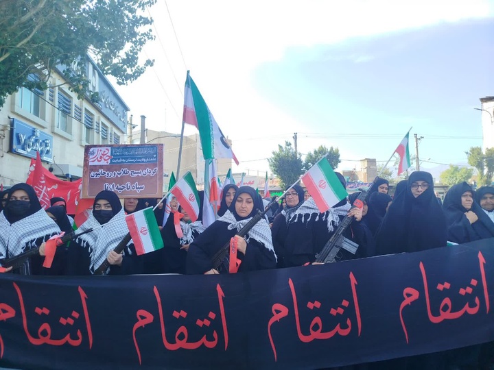 تصاویر/ حضور بانوان طلبه لرستانی در رزمایش اقتدار جان‌فدا ۲