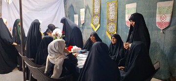 تصاویر/ فعالیت موکب تبیینی تبلیغی مدرسه علمیه فاطمة الزهرا س کنگان