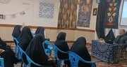 نشست علمی پژوهشی «زن و جامعه مدرن؛ چالش‌ها و راهکارها» در حوزه علمیه خواهران نی‌ریز برگزار شد
