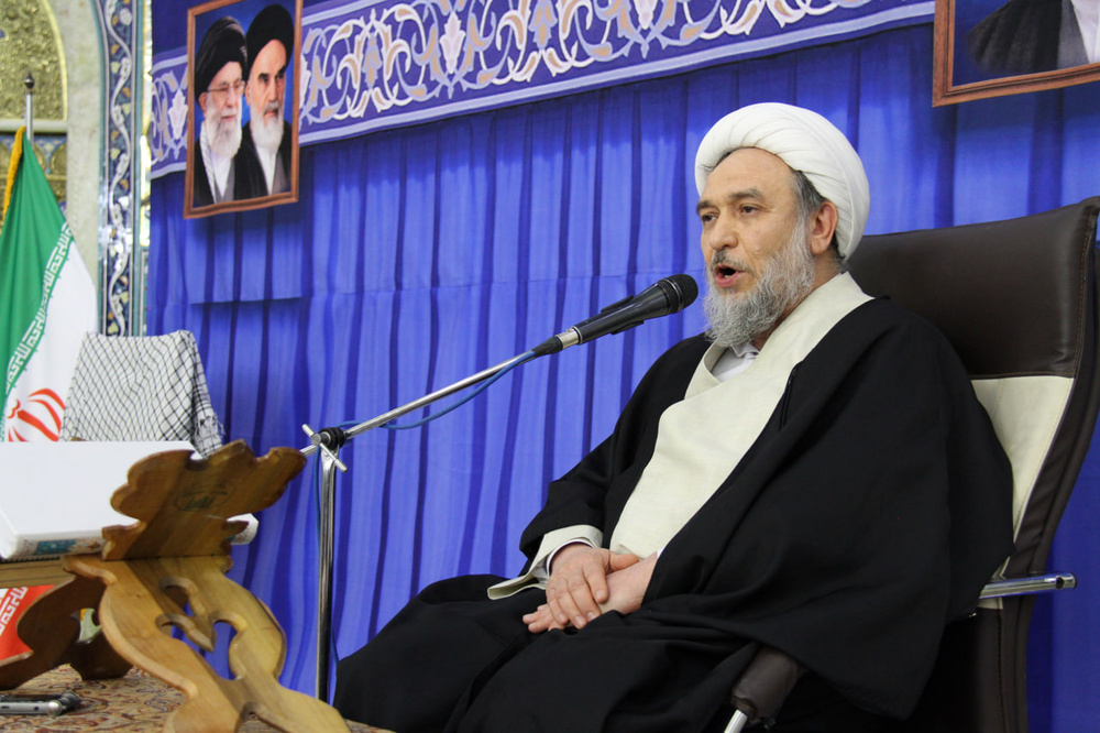 همایش «طلیعه حضور سال تحصیلی ۱۴۰۵» طلاب حوزه علمیه خواهران قم در حرم مطهر حضرت معصومه (س)